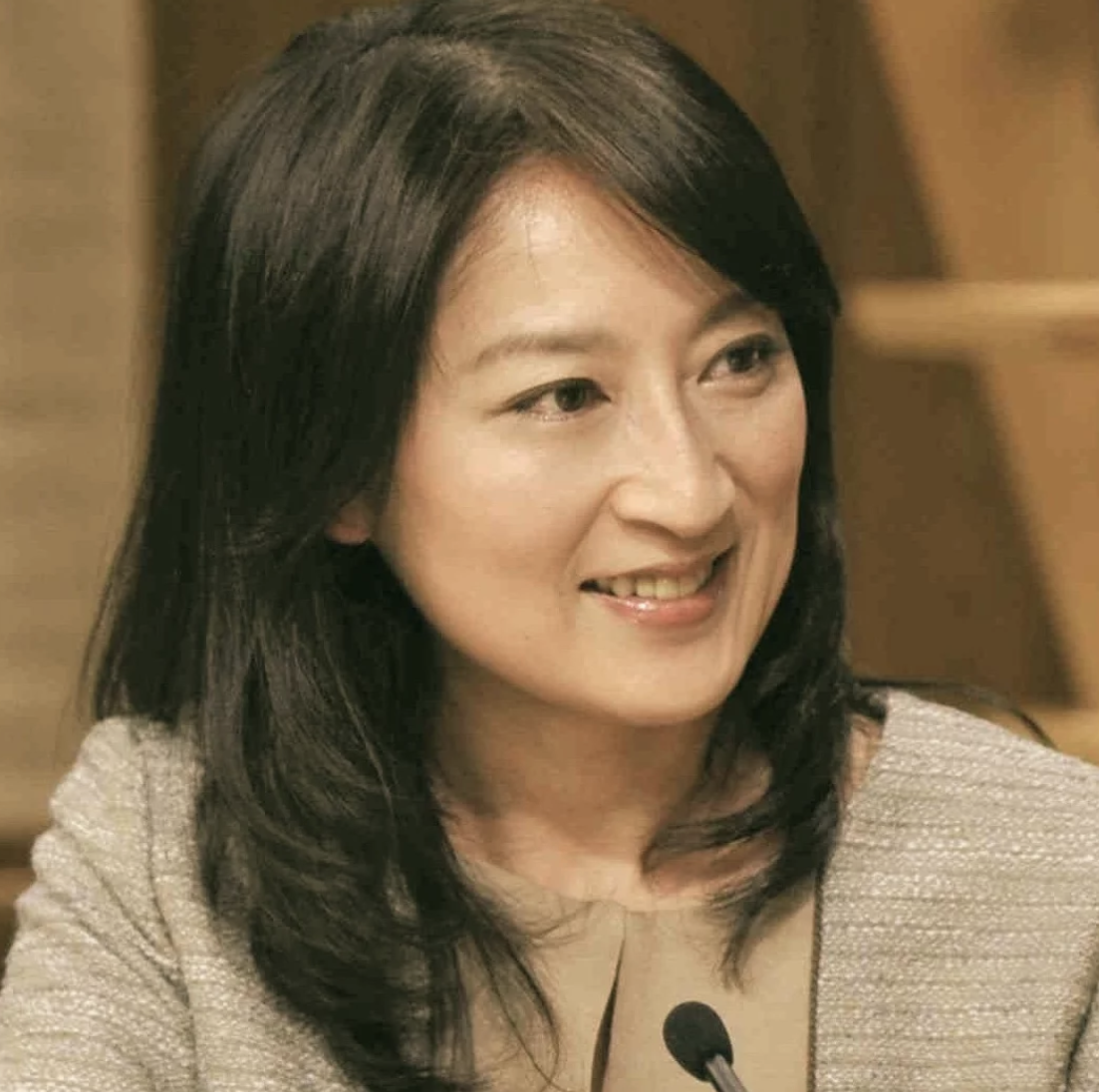 cropped-osaki-asako-1.png